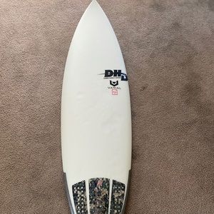 DHD SURFBOARD